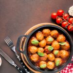 Тефтели с подливкой в духовке