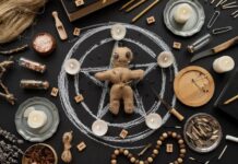 Луна и паж пентаклей: сочетание в Таро