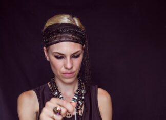 Паж Жезлов: Знак Зодиака