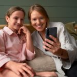 Запись сестры в телефон: пошаговая инструкция