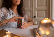 Гадание онлайн на три карты таро