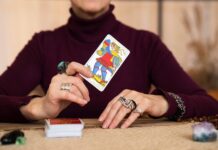 Гадание на мужчину с помощью игральных карт