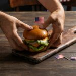 Бургер в домашних условиях: рецепт от шеф-повара