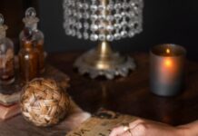 8 Пентаклей Таро: Действия мужчины