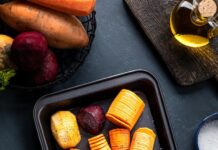 Картошка в духовке: рецепт молодой картошки