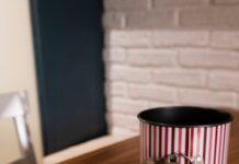 Рецепт торта «Хлопец кучерявый» со сметаной