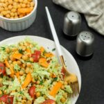 Капустный салат с морковью и кукурузой