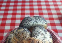 Маковая выпечка из дрожжевого теста