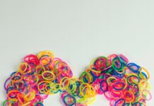 Легкие поделки из резинок на рогатке