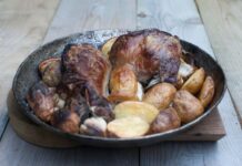 Печенка с картошкой в духовке