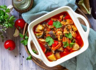 Минтай с овощами в мультиварке