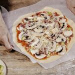 Ленивая пицца на сковороде: простой рецепт