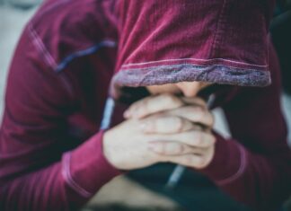 Молитва за любимого мужчину: сильная защита и поддержка