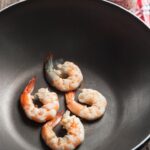 Креветки в соевом соусе: секреты идеальной жарки