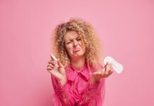 Толкование сна: сидеть на унитазе при людях