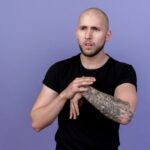 Мужские небольшие тату на руке