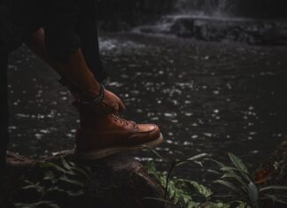 Сон о прогулке по грязи в обуви