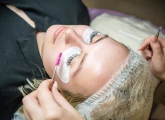 Наращивание ресниц: Пошаговое видео