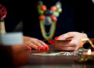 Бесплатное онлайн гадание на картах Таро