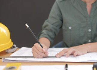 Подпись под сестрой: история одной семьи