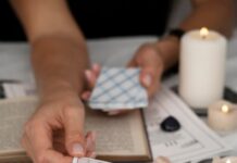 6 жезлов: совет карты для отношений