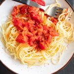 Паста болоньезе с томатной пастой