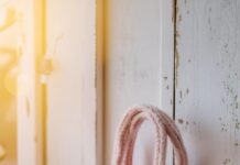 Вяжем спицами сумку своими руками