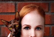 Татуировка кошки у девушки: значение и символ