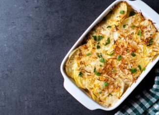 Куриный жульен в духовке