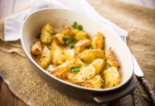 Вкусный отварной картофель на гарнир