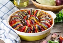 Кабачки с фаршем в мультиварке