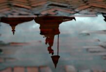 Рушатся дома во сне: толкование сна