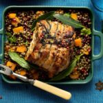 Утка с рисом в рукаве: секретный рецепт