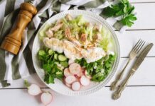 Копченый куриный салат