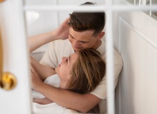 Секс со знакомой: разгадка тайны во сне