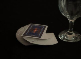 Карты Таро: Мифы и Реальность