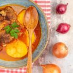 Суп на свиной косточке: рецепт