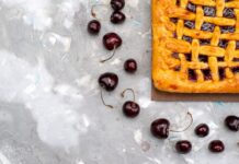 Сонник: пирог с вишней