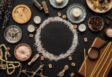 Правосудие таро в сочетании с другими практиками