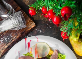 Праздничный Мясной Салат: Вкусный и Сытный