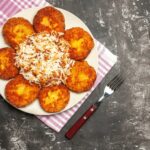 Рис с Фрикадельками на Сковороде