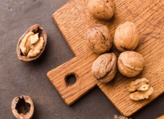 Грецкие орехи: значение сна для женщин
