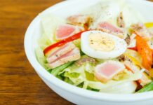 Салат с Кириешками и Ветчиной