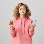 Волна займа на телефон: как получить деньги в долг