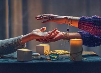 Гадание: Вспоминает ли он меня?