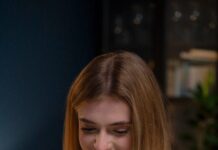 Как вести переписку с девушкой