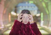 Пословица о соринке в чужом глазу