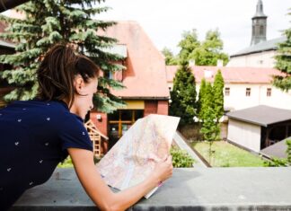 Как найти адрес проживания человека