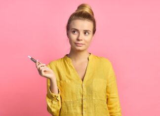 Стоит ли писать ему?