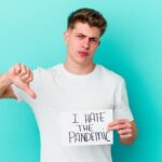 Футболки для парней: идеи и варианты надписей